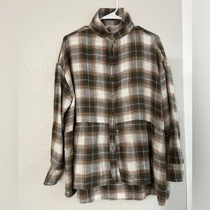 american eagle women’s olive green flannel XS